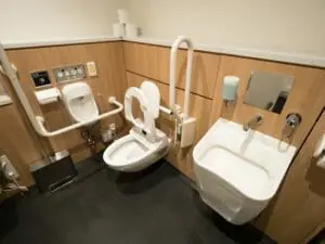 トイレのバリアフリーリフォーム化とは 特徴や工事内容について ハピすむ