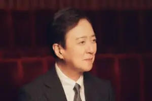 住まいのリフォームサイト「ハピすむ」のインタビュー取材を受ける歌舞伎俳優・坂東玉三郎