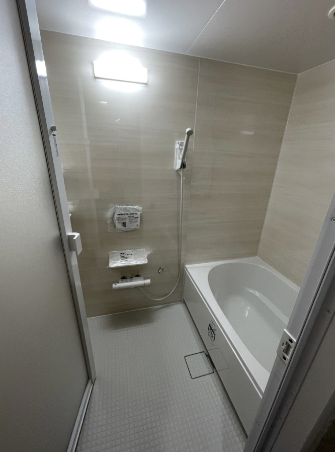 ユニットバスを交換した浴室